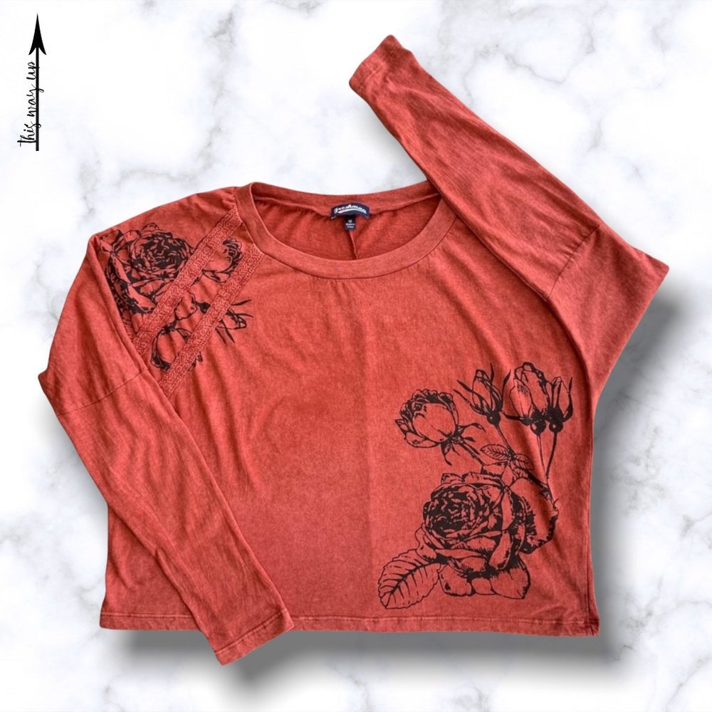 FRESHMAN Dolman Sleeve Crop Shirt
